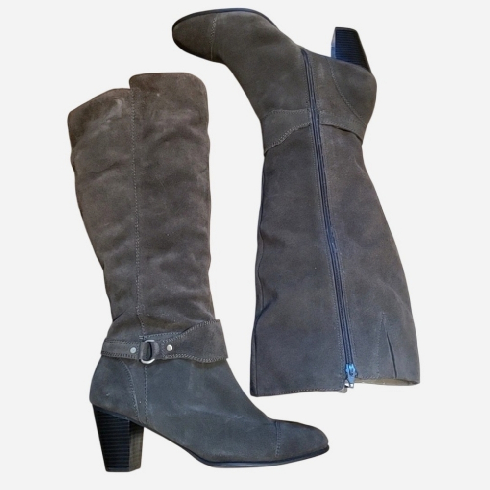 Giani Bernini Tall Brown Suede Boots Womens size 11 Buckle Detail Western FLAWED